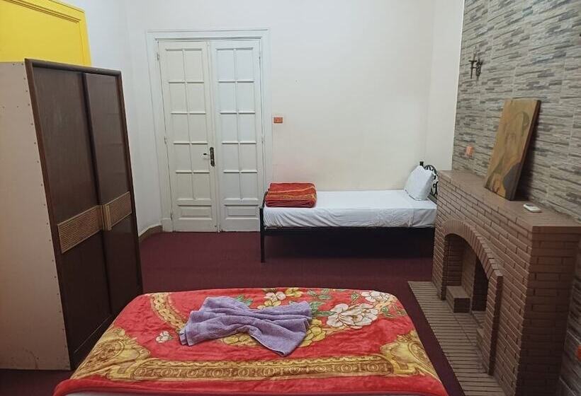 اتاق استاندارد با سرویس بهداشتی مشترک, Meramees Hostel