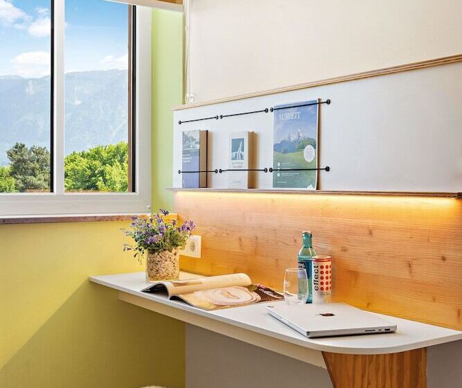 اتاق استاندارد سه نفره, Hey Lou Hotel Piding