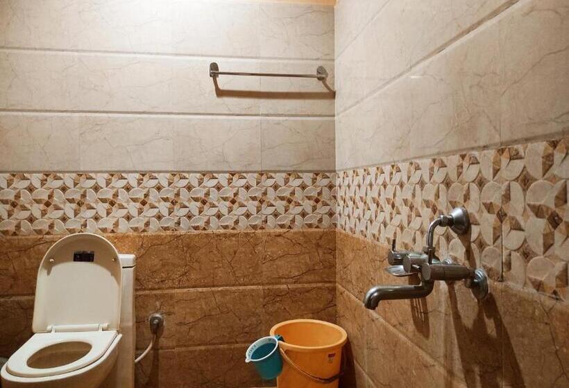 اتاق لوکس با تخت بزرگ, Bhagwani Palace