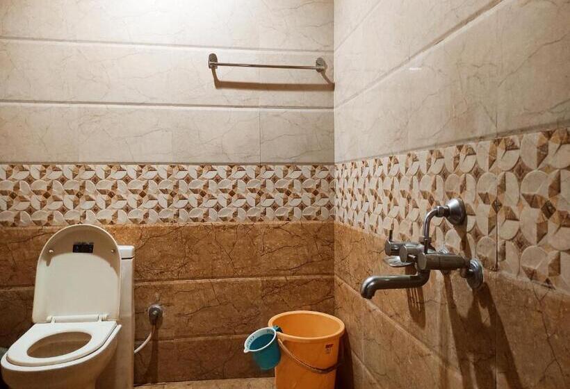 اتاق لوکس با تخت بزرگ, Bhagwani Palace