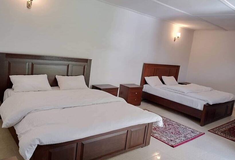 سوییت خانوادگی, Knights Inn Droshp