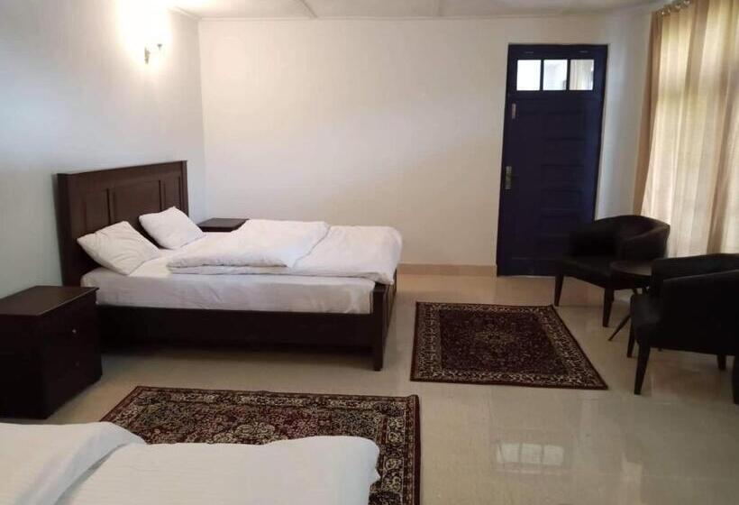 سوییت خانوادگی, Knights Inn Droshp