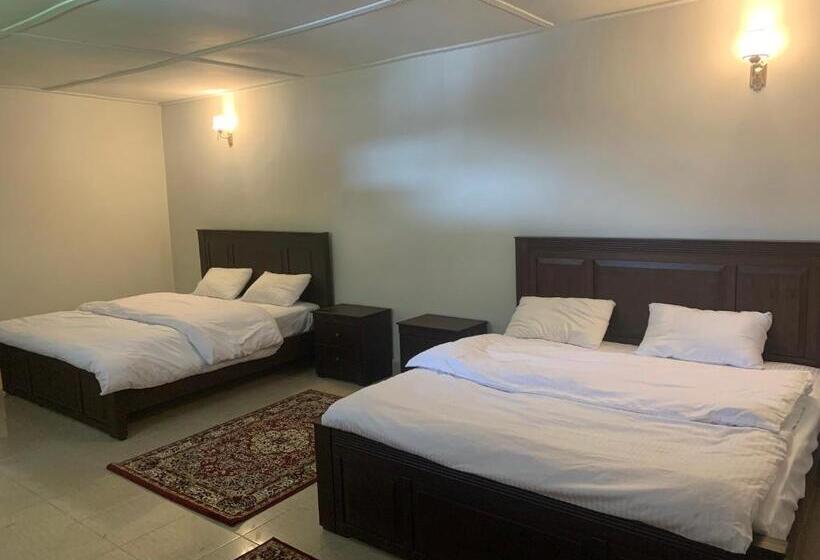 سوییت خانوادگی, Knights Inn Droshp