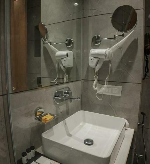 اتاق لوکس سه تخته, Quality Inn Elite, Amritsar