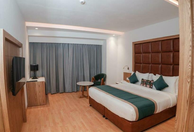 اتاق لوکس سه تخته, Quality Inn Elite, Amritsar