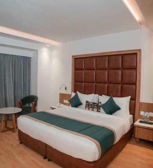اتاق لوکس سه تخته, Quality Inn Elite, Amritsar