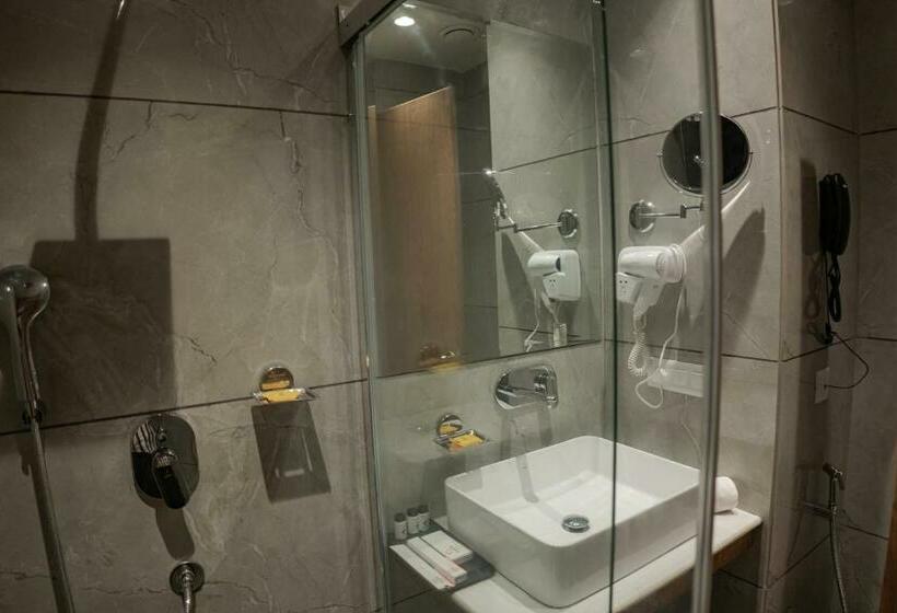 اتاق لوکس سه تخته, Quality Inn Elite, Amritsar