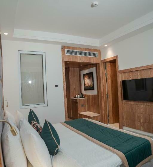 اتاق اجرایی سه نفره, Quality Inn Elite, Amritsar