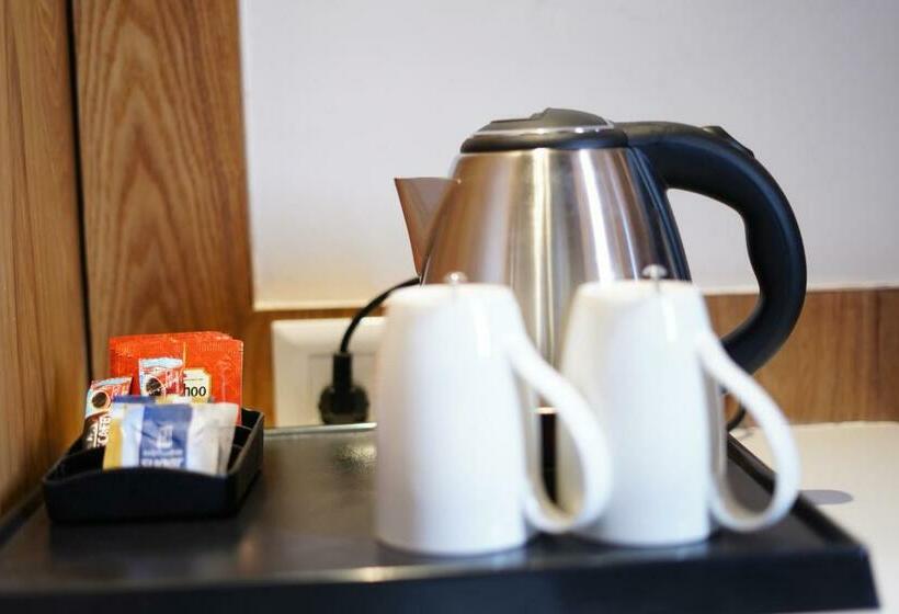 اتاق اجرایی سه نفره, Quality Inn Elite, Amritsar