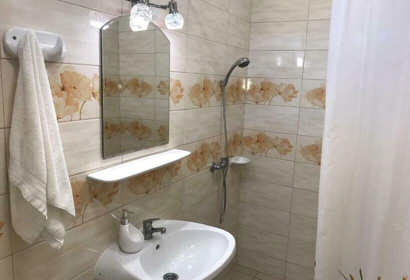 آپارتمان 1 خوابه همکف, Tó Party Apartman