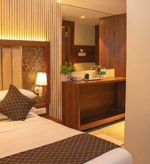 اتاق لوکس با تخت بزرگ, Czar Inn   Vashi Navi Mumbai