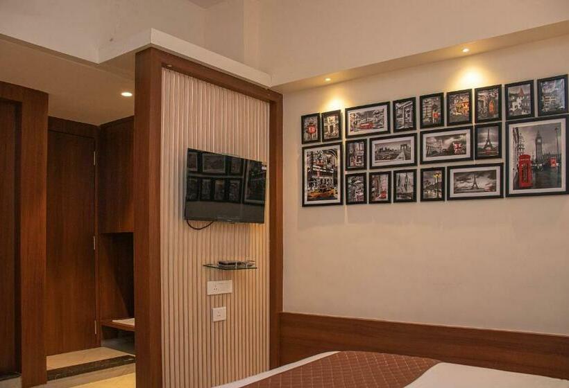 اتاق سوپریور با تخت بزرگ, Czar Inn   Vashi Navi Mumbai