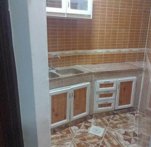 اتاق لوکس, Abm20