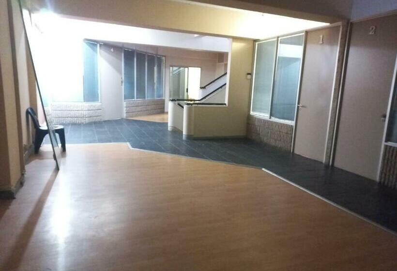 تختخواب در اتاق مشترک, Home Away On Plein