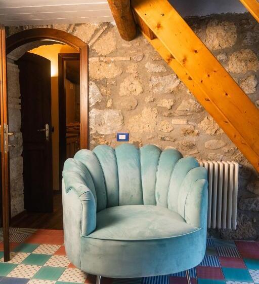 سوییت خانوادگی, Collina Blu