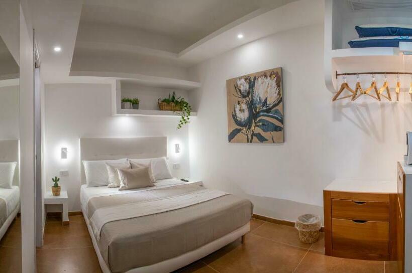 اتاق استاندارد با چشم‌انداز باغ, Don Antonio Rooms