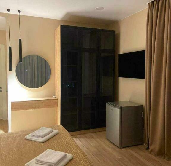 اتاق استاندارد سه نفره, Kobuleti Inn