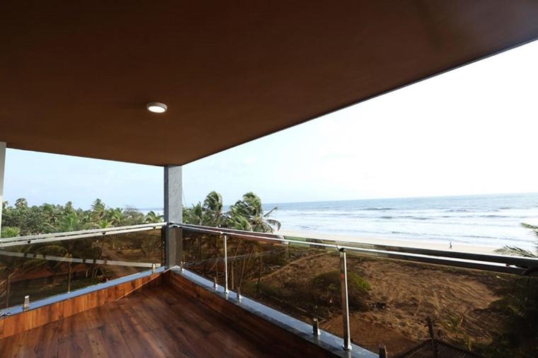 اتاق استاندارد با تخت بزرگ, The Oceanic Beach Front