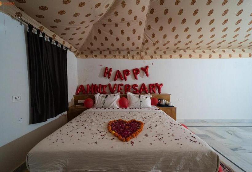 اتاق استاندارد با تخت بزرگ, Sam Dunes Safari Campus