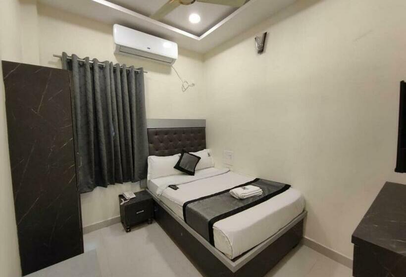 اتاق استاندارد, Vighneshwara Inn