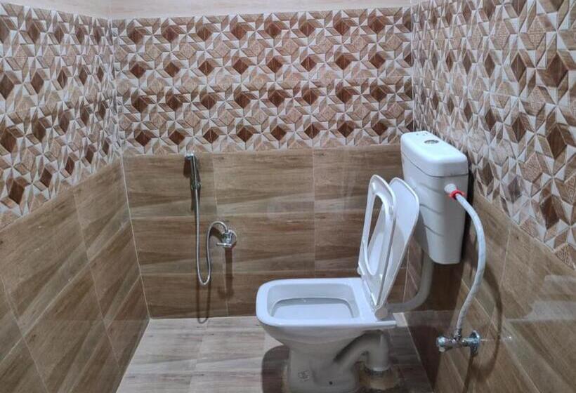 اتاق استاندارد, Vaishnavi Near Baba Dham Temple