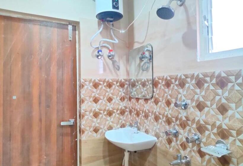 اتاق استاندارد, Vaishnavi Near Baba Dham Temple