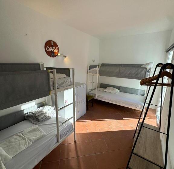 اتاق استاندارد با سرویس بهداشتی مشترک, Villa 46 Hostel