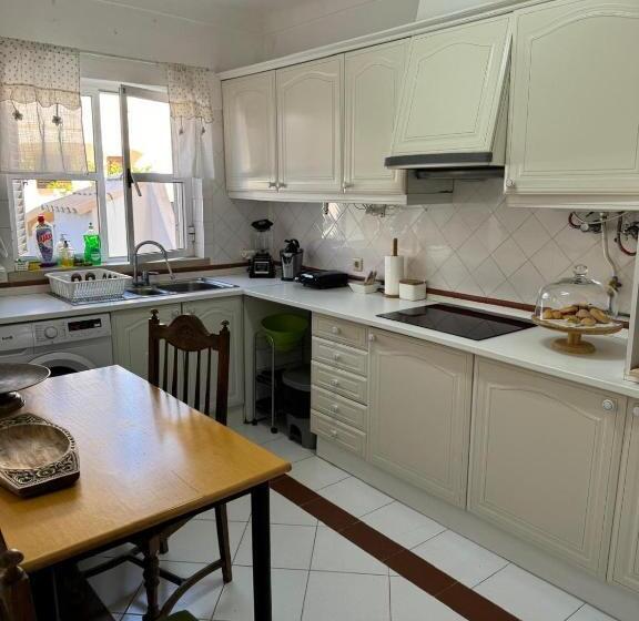 اتاق استاندارد با سرویس بهداشتی مشترک, Villa 46 Hostel