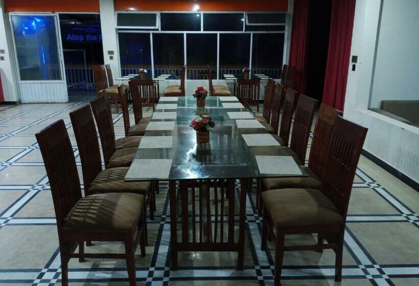 اتاق استاندارد با بالکن, Red Roof & Restaurant