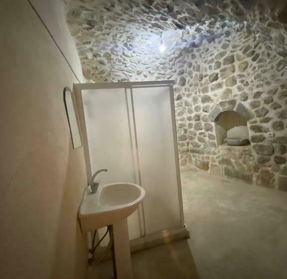 اتاق استاندارد سه نفره, Gılgamesh Butik Otel