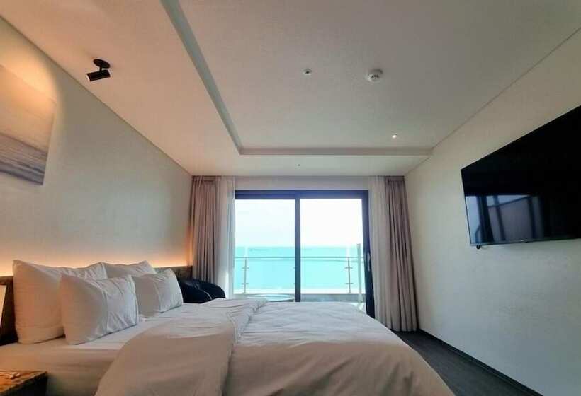 اتاق استاندارد با چشم‌انداز دریا, Zite, Siheung