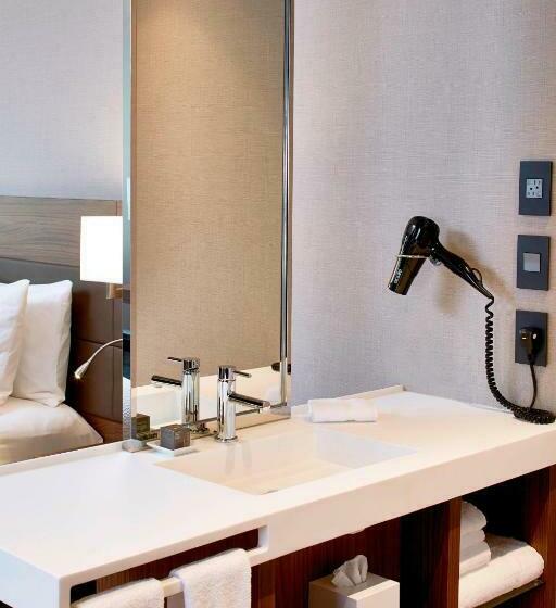 اتاق استاندارد با تخت بزرگ, Ac Hotel By Marriott Atlanta Buckhead At Phipps Plaza