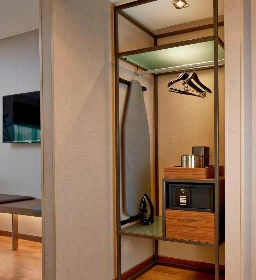 اتاق استاندارد با تخت بزرگ, Ac Hotel By Marriott Atlanta Buckhead At Phipps Plaza