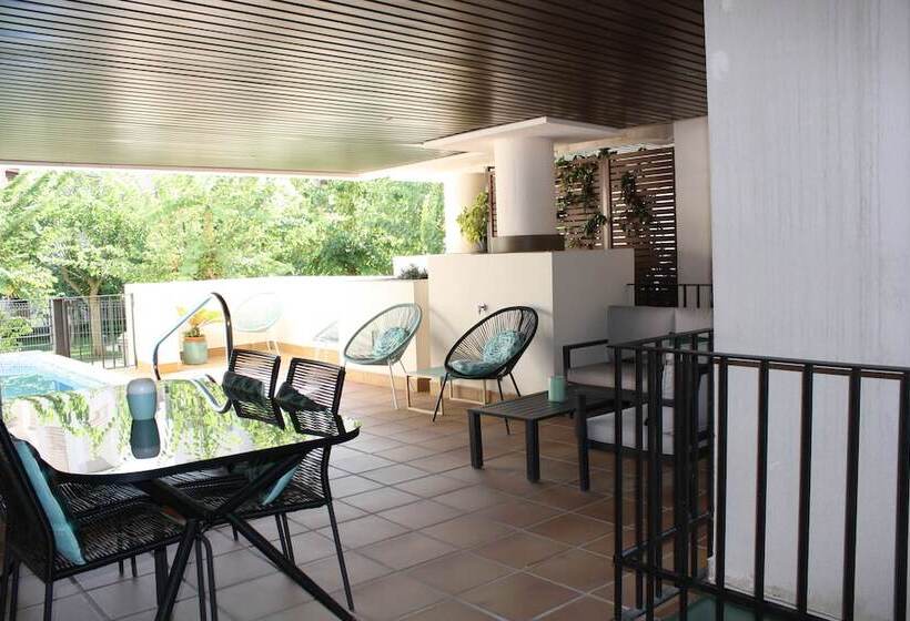 Apartamento 2 Dormitorios con Piscina, Bahía Boutique Apartments