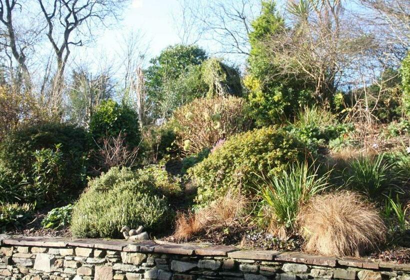 سوییت با چشم‌انداز باغ, Lis Ardagh Lodge