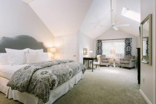 اتاق استاندارد با تخت بزرگ, Onesixtyfive, The Inn On Park Row