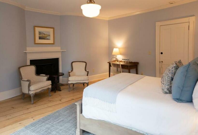اتاق سوپریور, Onesixtyfive, The Inn On Park Row