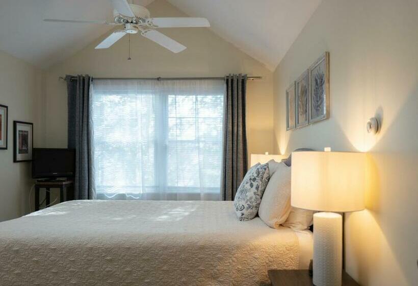 اتاق استاندارد, Onesixtyfive, The Inn On Park Row