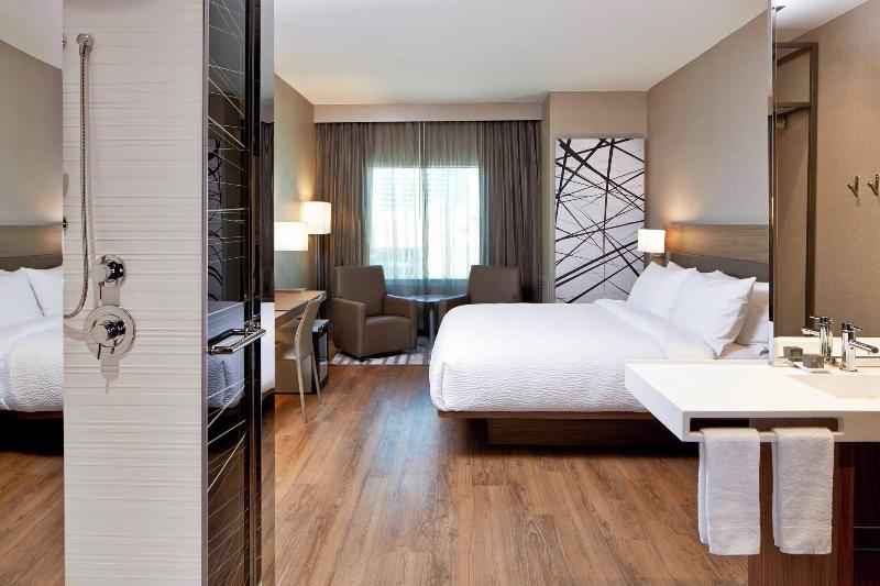 اتاق استاندارد با تخت بزرگ, Ac Hotel By Marriott Atlanta Buckhead At Phipps Plaza