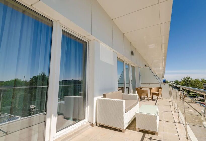 带海景及1个卧室的复式公寓, Bavaria Blu