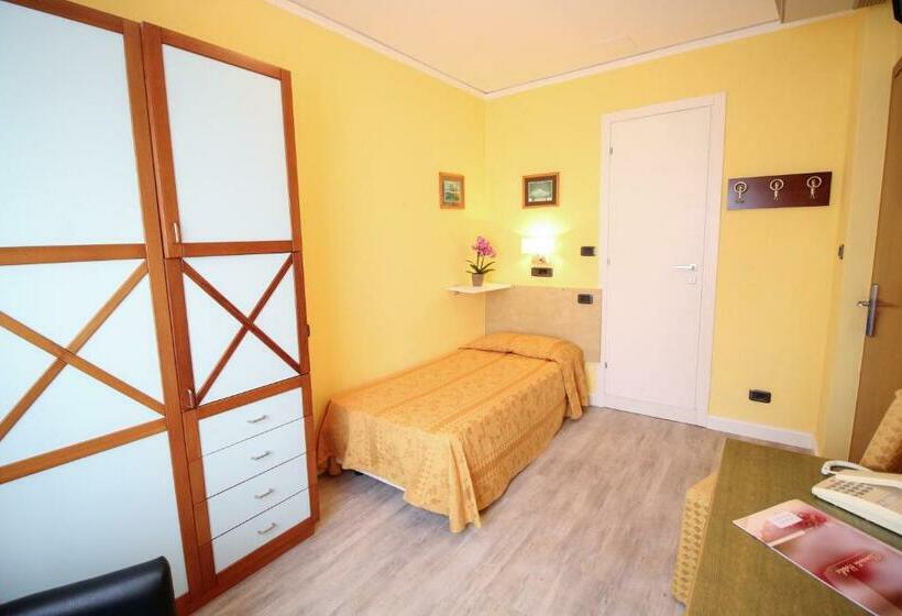 اتاق استاندارد یک نفره, Continental B&b City