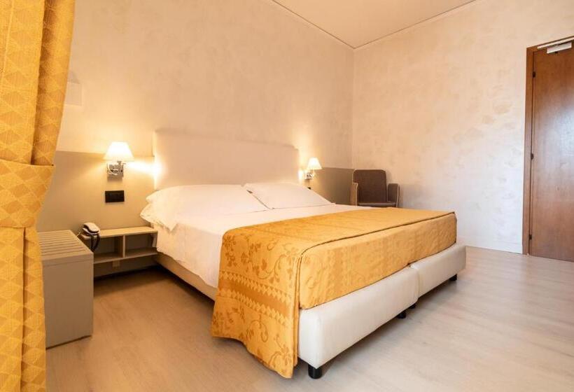 اتاق اکونومی, Continental B&b City