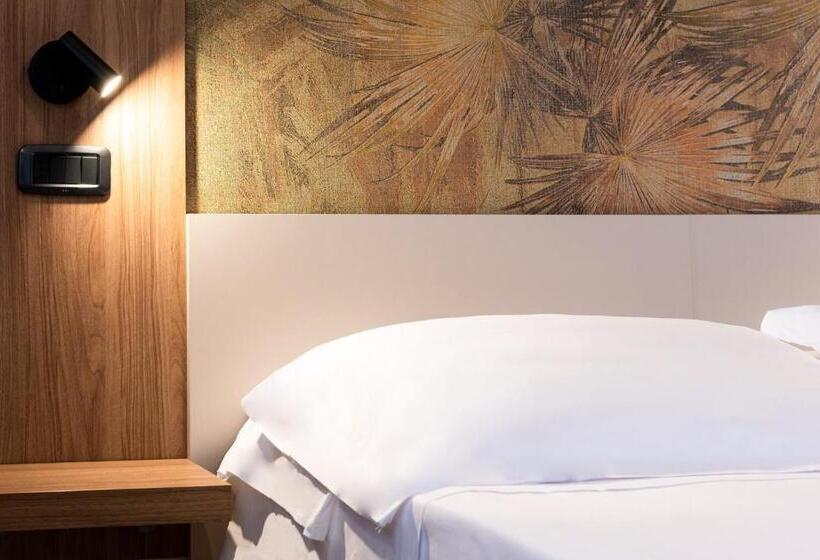 اتاق اکونومی, Continental B&b City