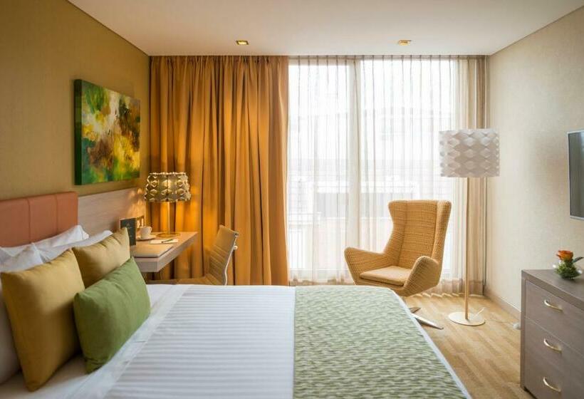 اتاق کلاس بیزنس, El Dorado Bogota