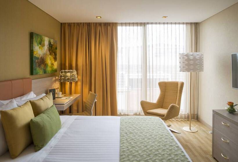 اتاق کلاس بیزنس, El Dorado Bogota