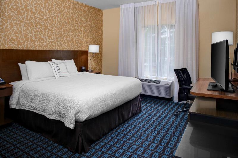 اتاق استاندارد با تخت بزرگ, Fairfield Inn & Suites Douglas