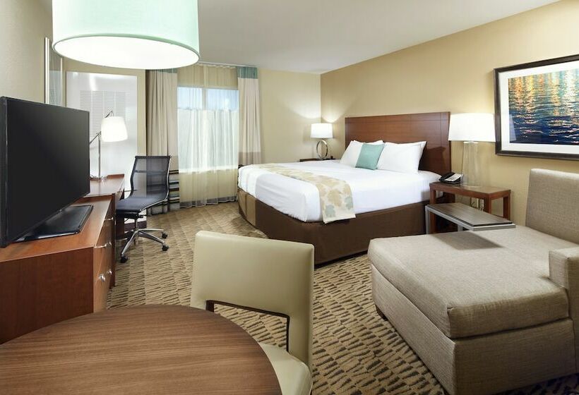 Suite, Hawthorn Suites By Wyndham Wheeling Triadelphia At Highlands