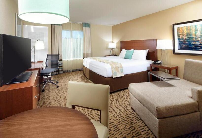 Superior Suite, Hawthorn Suites By Wyndham Wheeling Triadelphia At Highlands