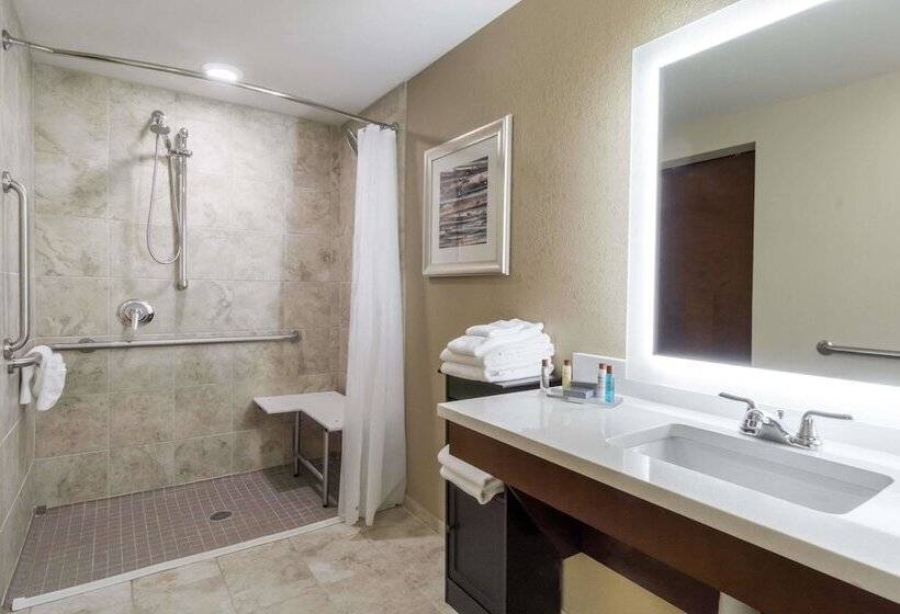 سوییت, Hawthorn Suites By Wyndham Wheeling At The Highlands