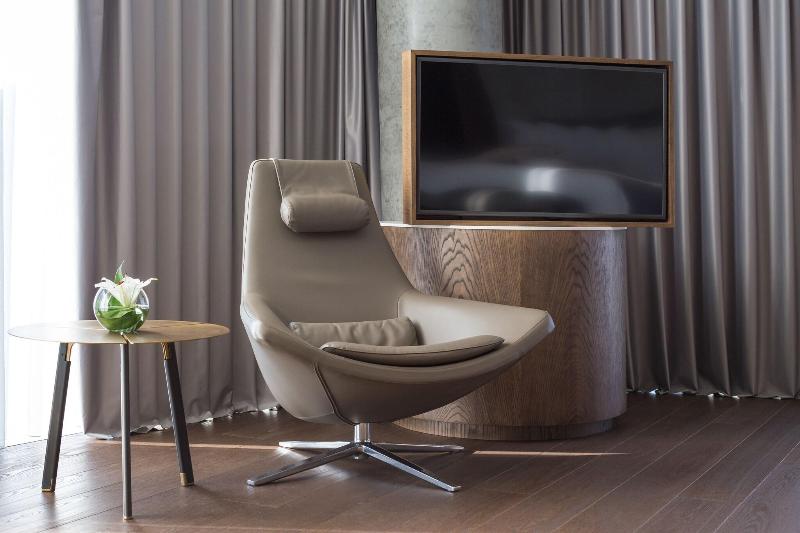 اتاق لوکس با چشم‌انداز شهر, Maritim Hotel Plaza Tirana